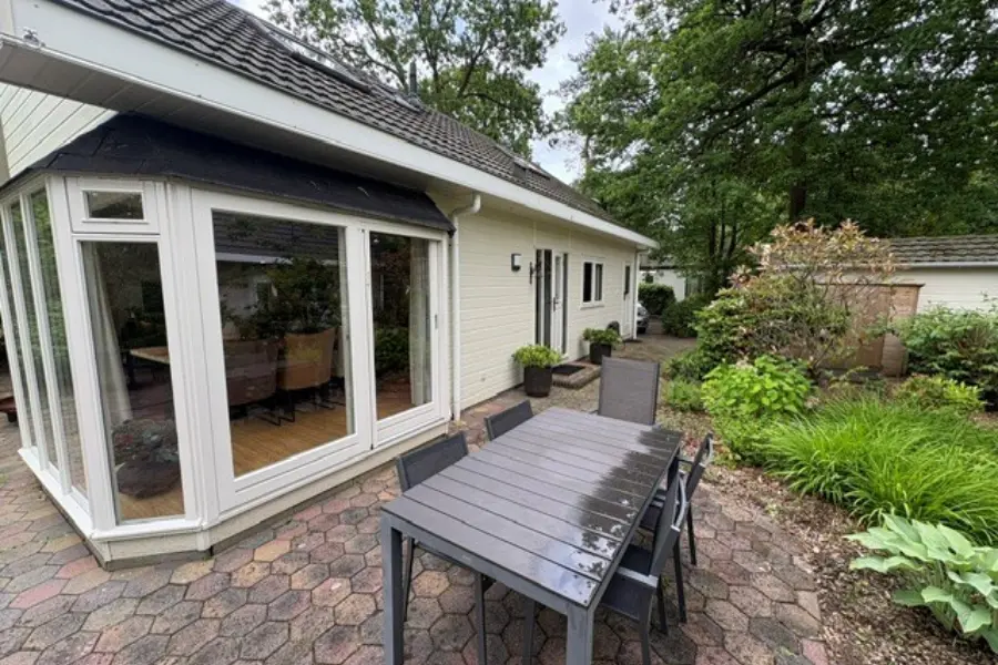 Buiten 3