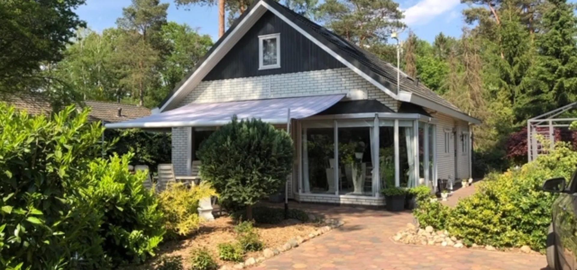 E030 luxe bungalow 8