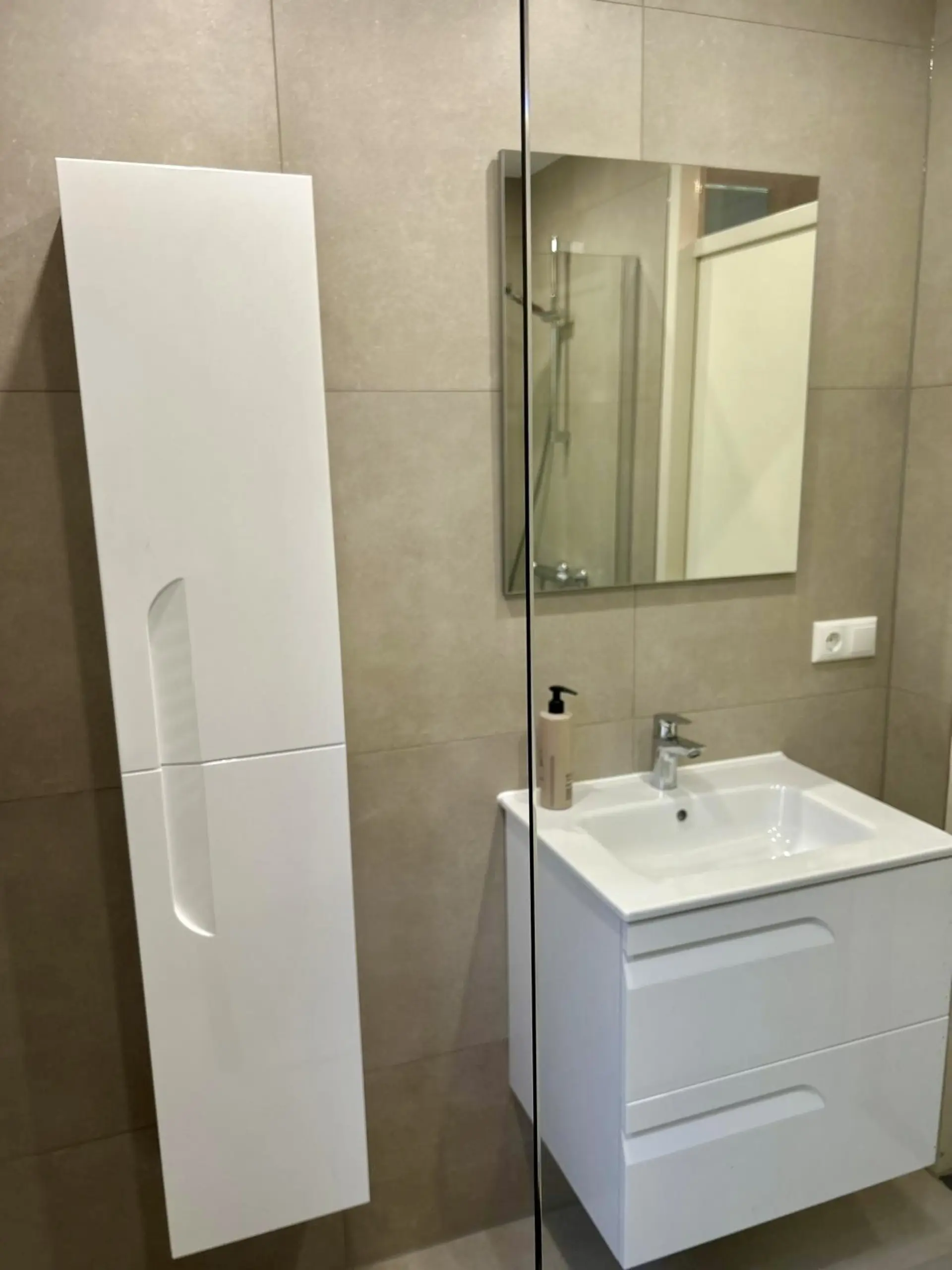 89257451 ba03 4ad3 9110 9506737f99e0